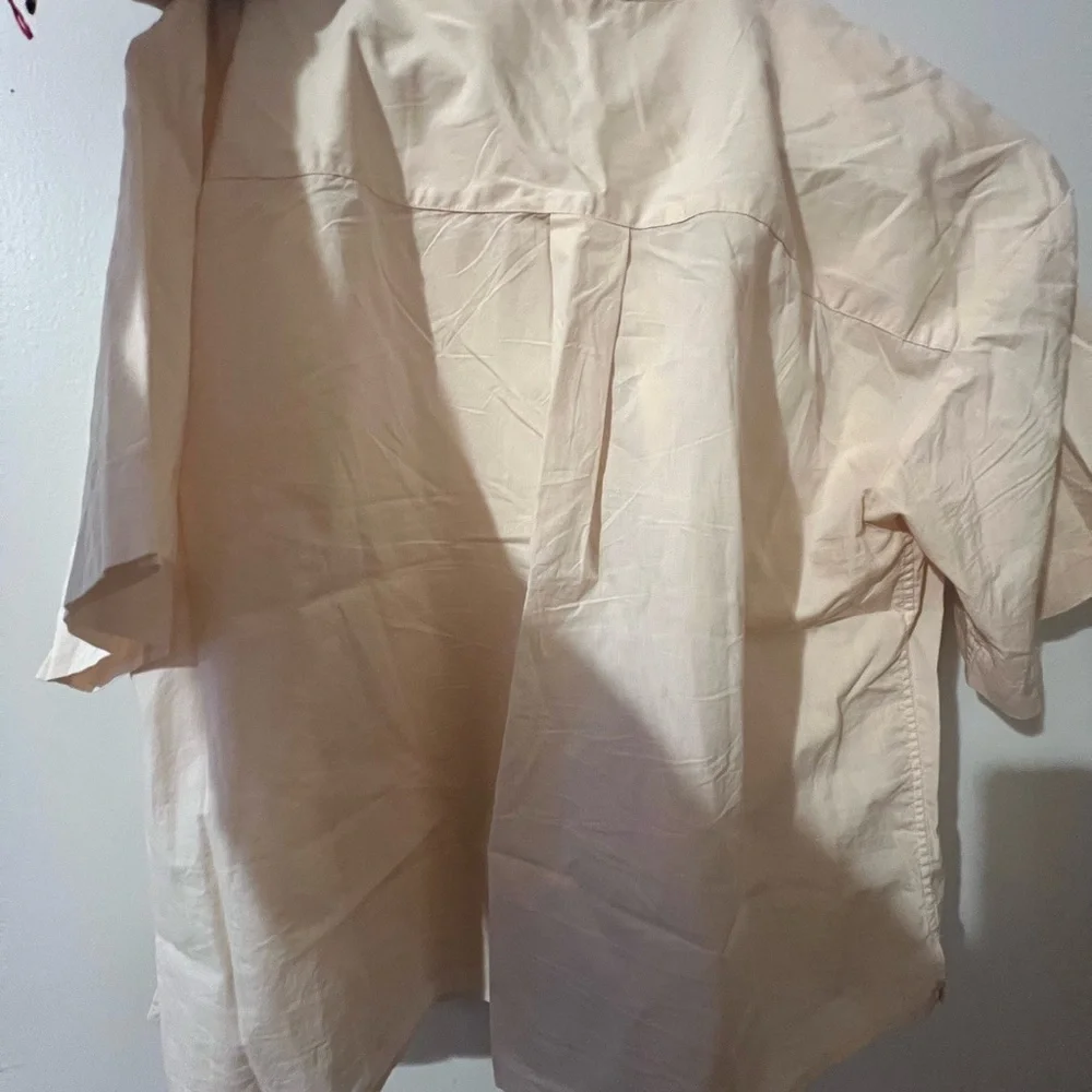 Beige Short Sleeve Button-Up Shirt - Picture 4 of 5